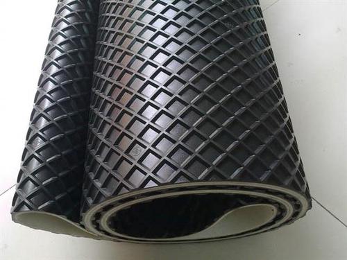 黑色砂光機(jī)輸送帶的作用有哪些