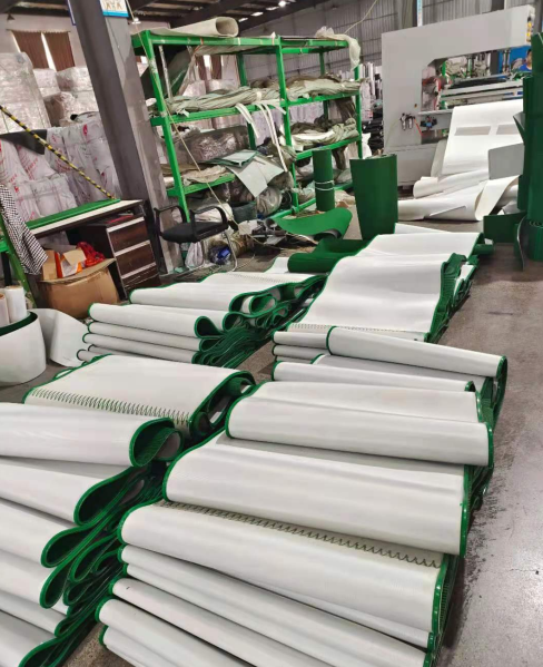 pvc輸送帶廠家解決熱切機(jī)輸送帶堵料